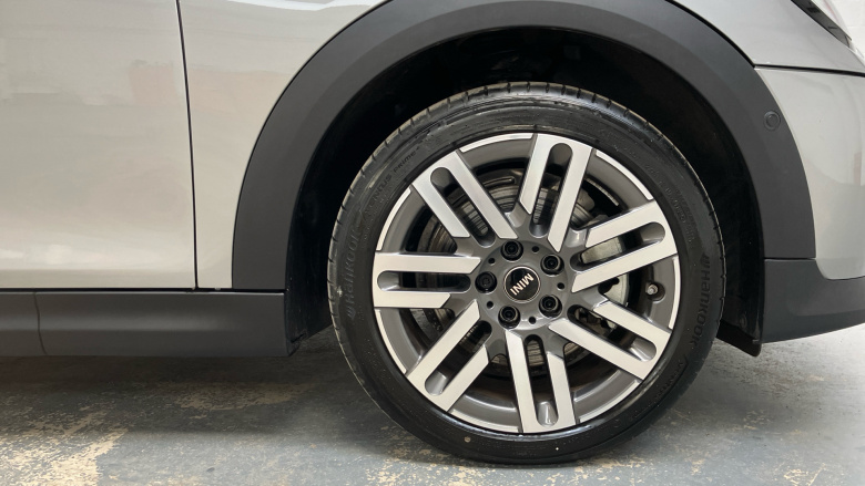 MINI Cooper 1.5 C Classic 3dr Auto Petrol Hatchback